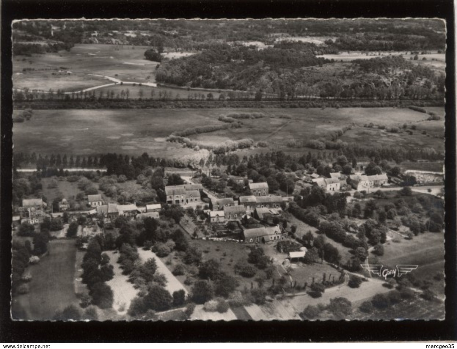 56 Saint Perreux Vue Générale De L'ancien Bourg Et Le Canal De Nantes à Brest édit. Artaud N° 2 Vue Aérienne - Otros & Sin Clasificación