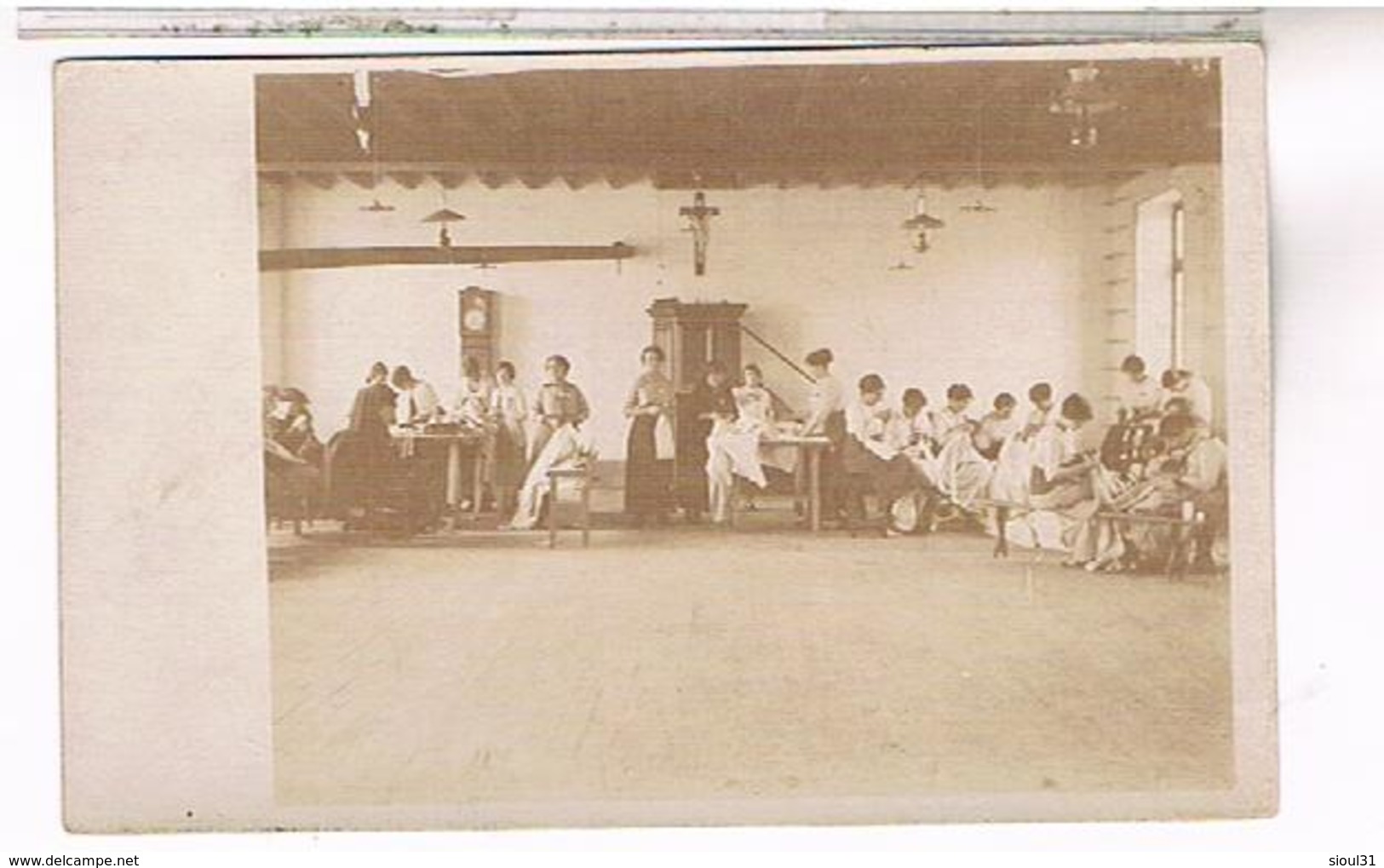 A Identifier   Photo ECOLE Filles Catholique  OU ? ID87 - To Identify