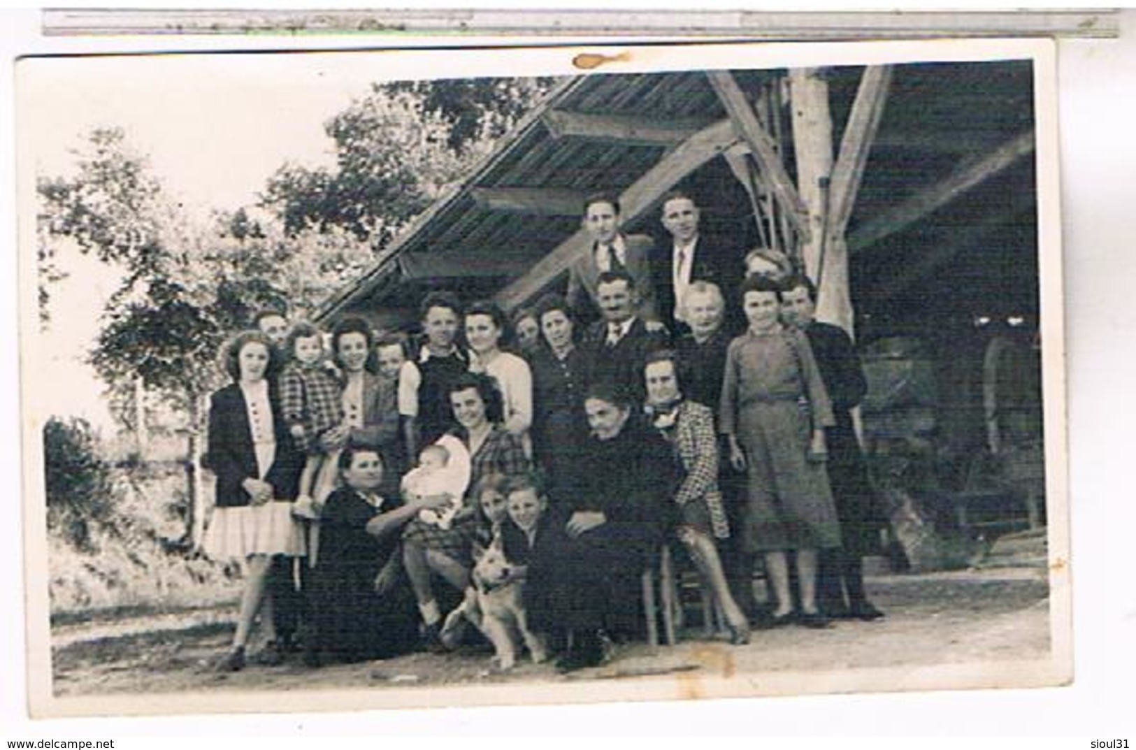 A Identifier  Carte Photo  Famille   Devant Hangar  Bapteme   OU ? ID83 - To Identify