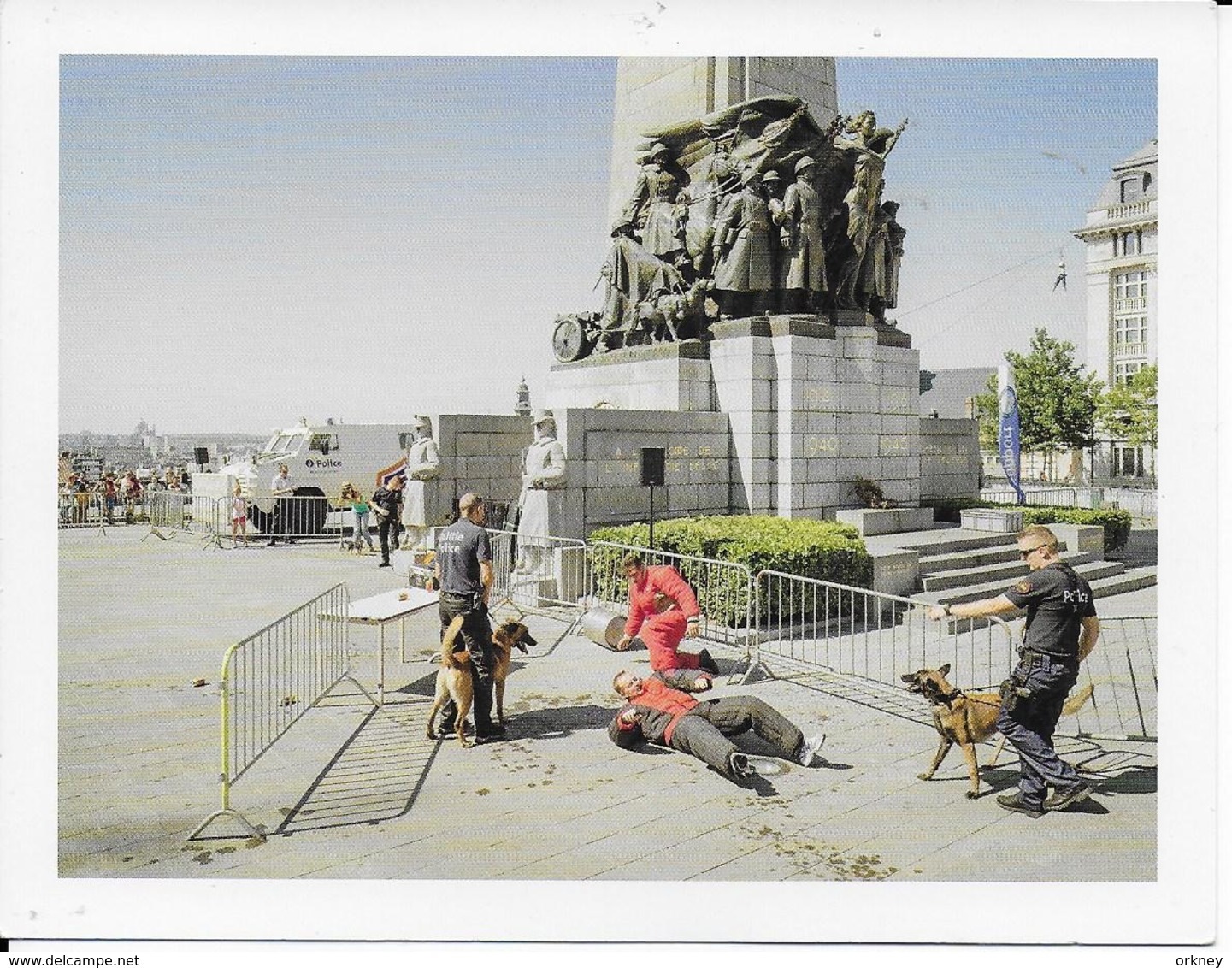 Brussel  Vlaamsvredesinstituut 1 - Monuments, édifices