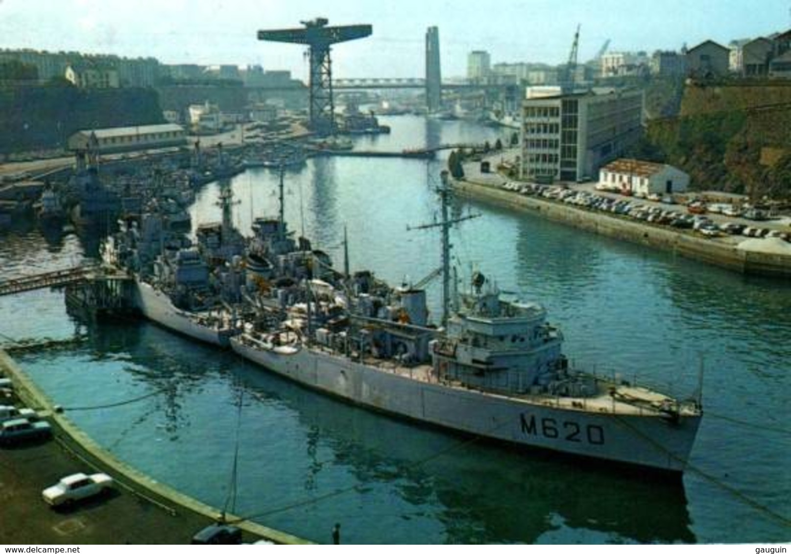 CPM - BREST - LE PORT - DRAGUEUR "M620 Berlaimont" - Guerre