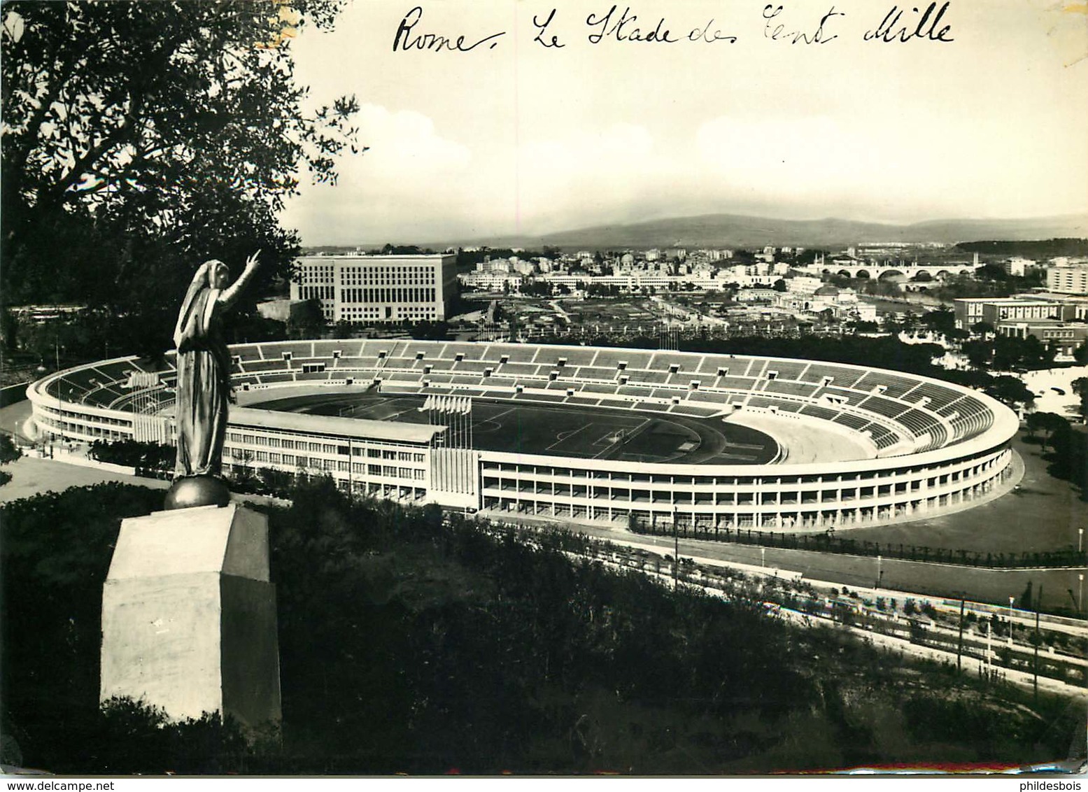 FOOTBALL  ROME  Le Stade Des Cent Mille   ( Cpsm) - Calcio