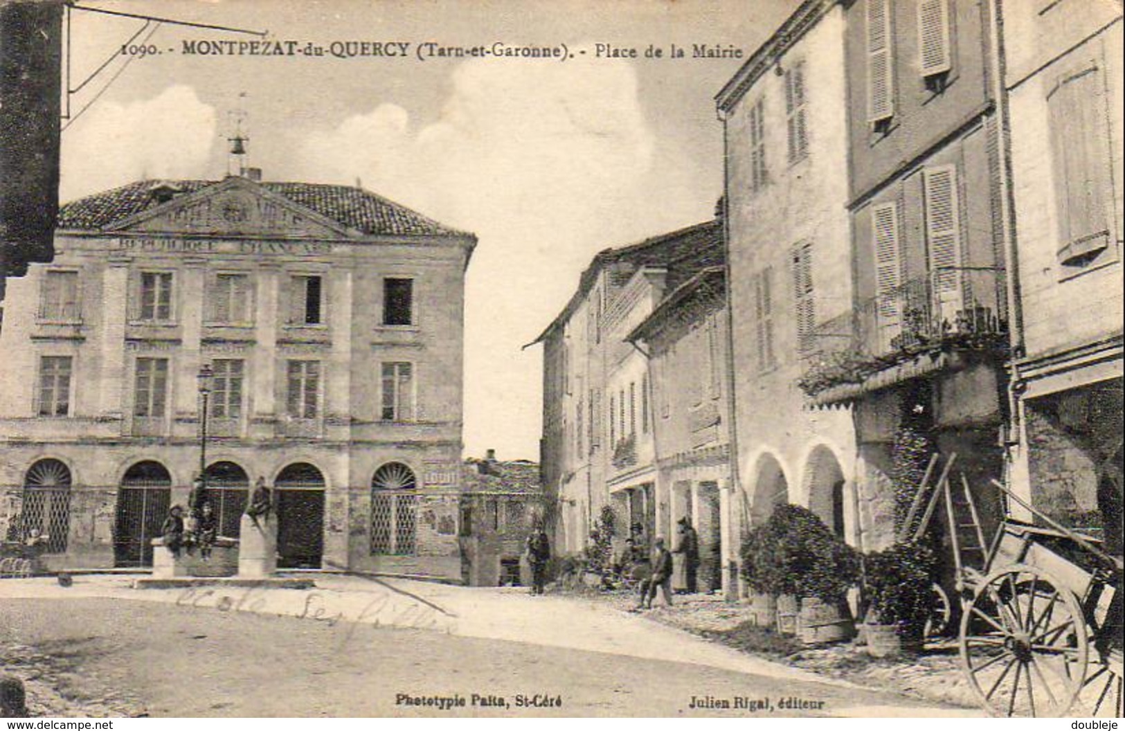 D82  MONTPEZAT DE QUERCY  Place De La Mairie - Montpezat De Quercy