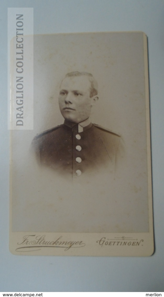 D164578 CDV  Cabinet Photo  -  Atelier Fr. Struckmeyer, Göttingen  - Ca 1880-90 -  Uniform Military -Soldat Soldier - Ancianas (antes De 1900)