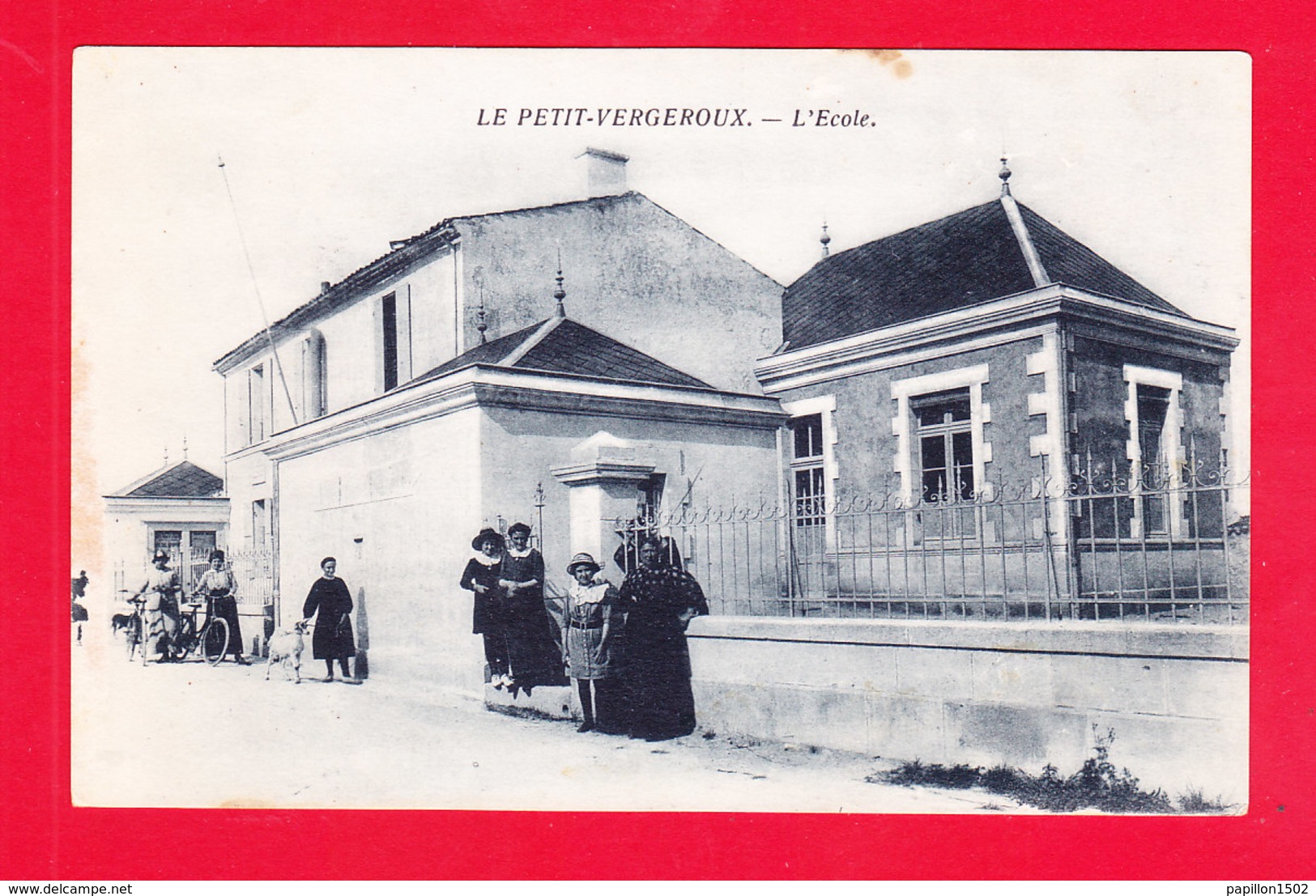 F-17-Le Petit Vergeroux-01Ph92  L'école, Animation, Cpa - Other & Unclassified