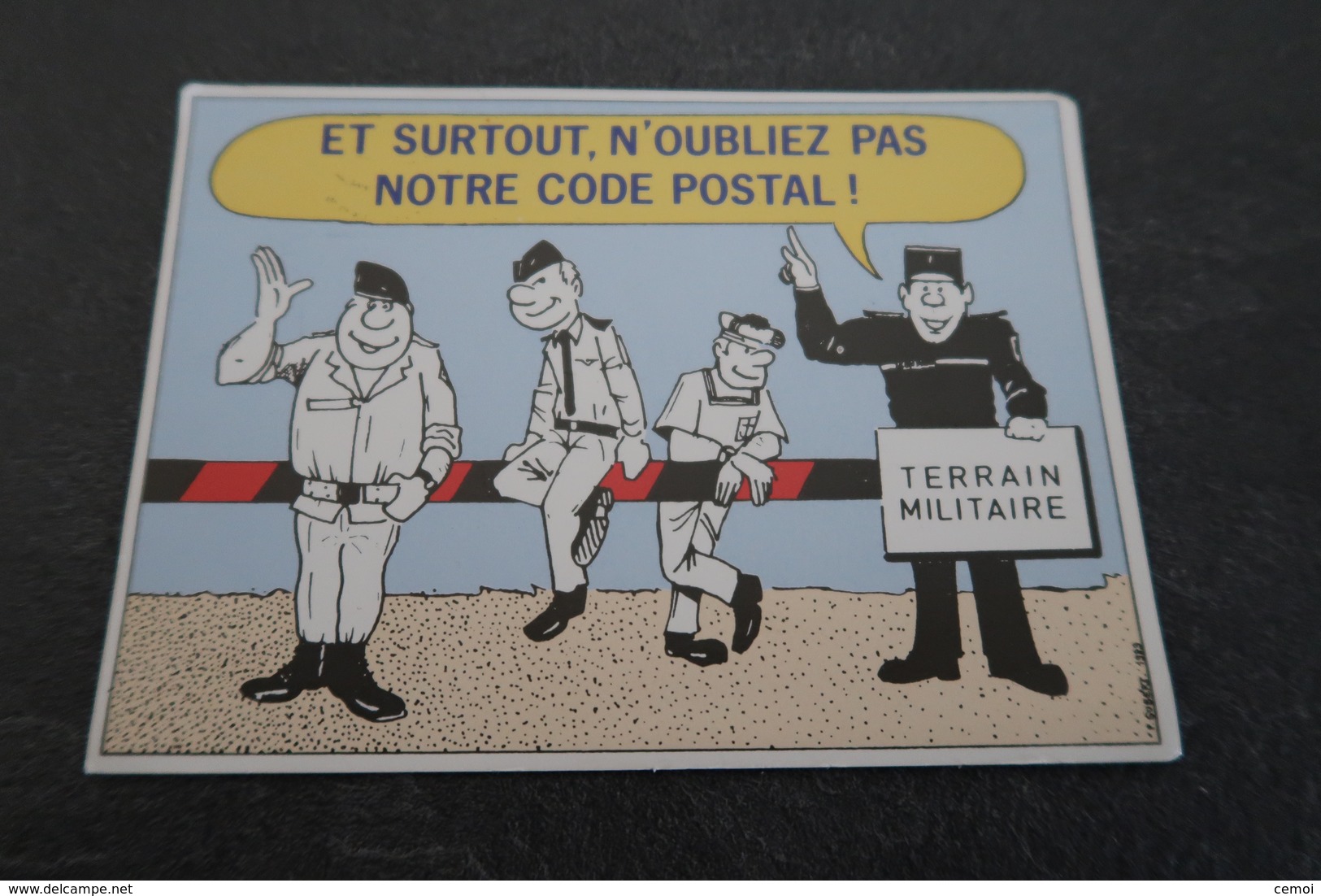 CPSM - Et Surtout N'oubliez Pas Notre Code Postal ! Terrain Militaire - Poste & Facteurs