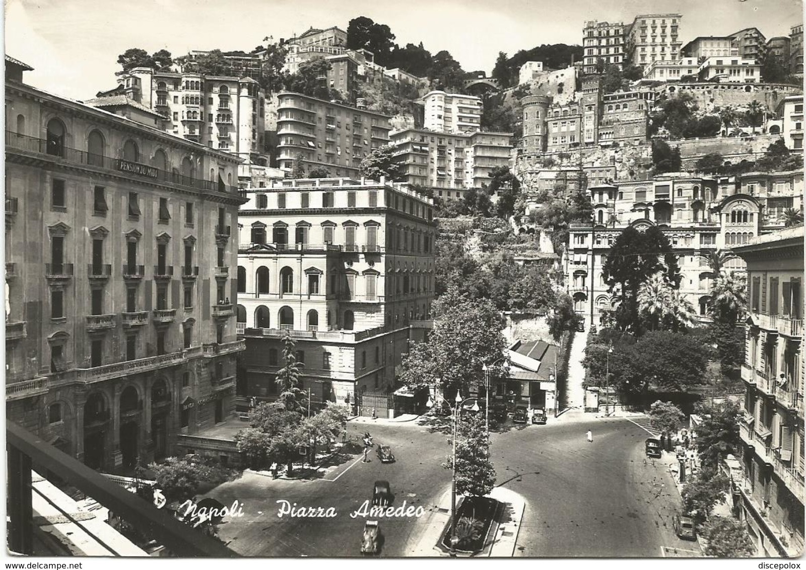 W3596 Napoli - Piazza Amedeo / Viaggiata 1960 - Napoli