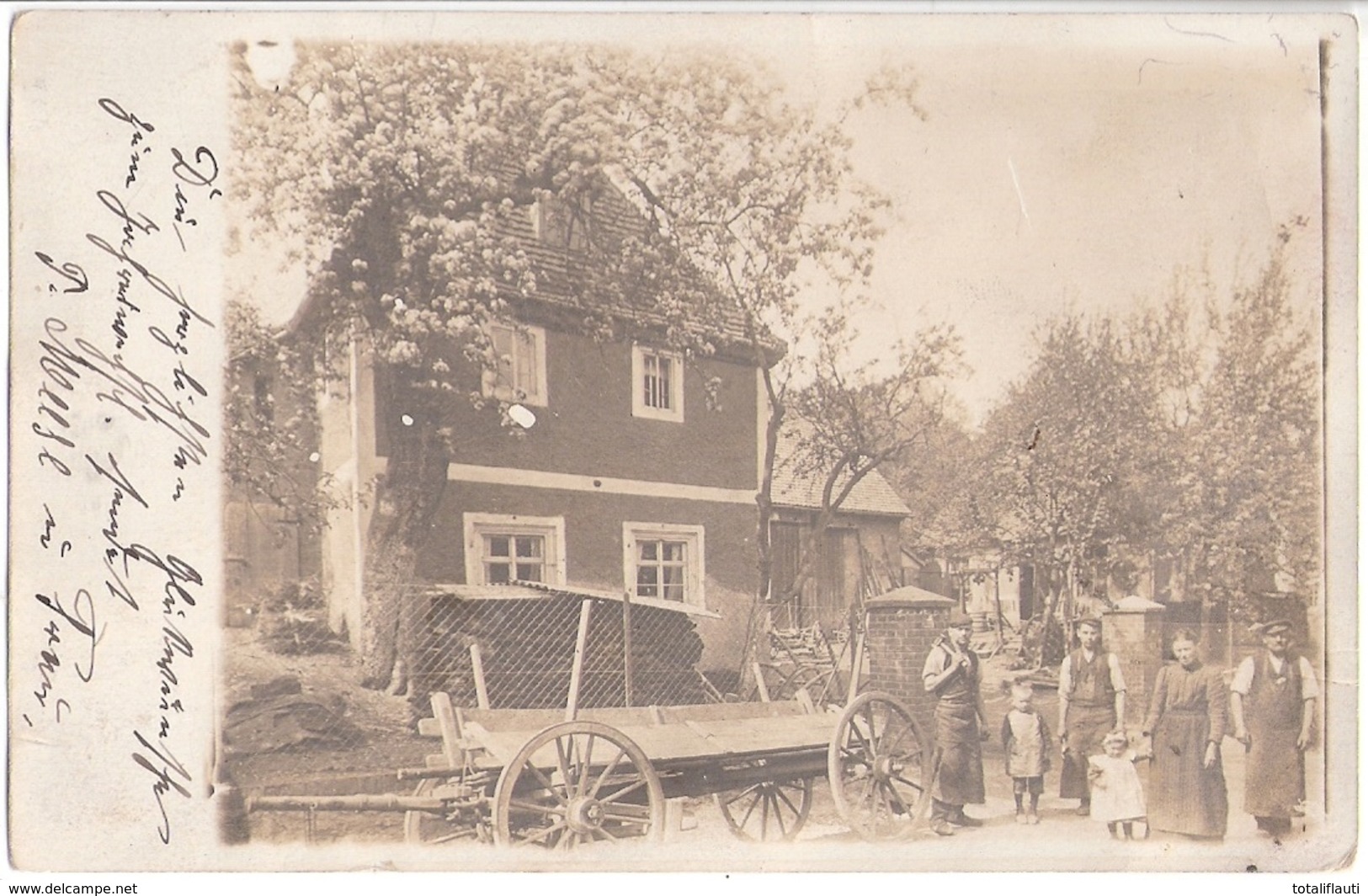 GRIMMA Stellmacher Mit Familie + Mitarbeiter Vor Werkstatt P Meese Gelaufen 31.12.1909original Private Fotokarte - Grimma