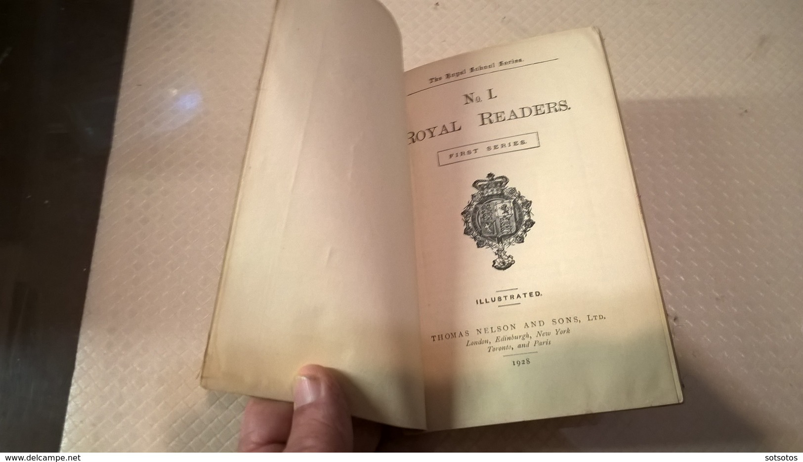The ROYAL READERS First Series #1 -Thomas NELSON Ltd (1928) - 102 Pgs, Illustrated - 1900-1949