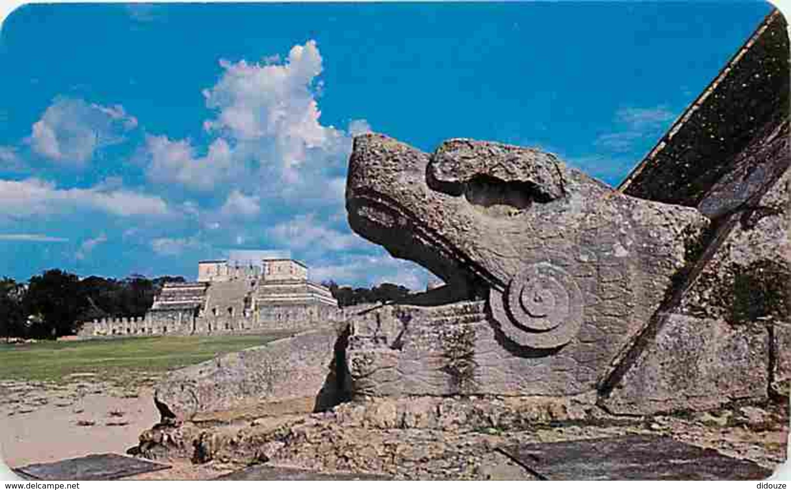 Mexique - Yucatan - Cabeza De La Serpiente Emplumada Y Templo De Los Guerreros En El Fondo - Cité Maya - Carte Neuve - V - Mexico