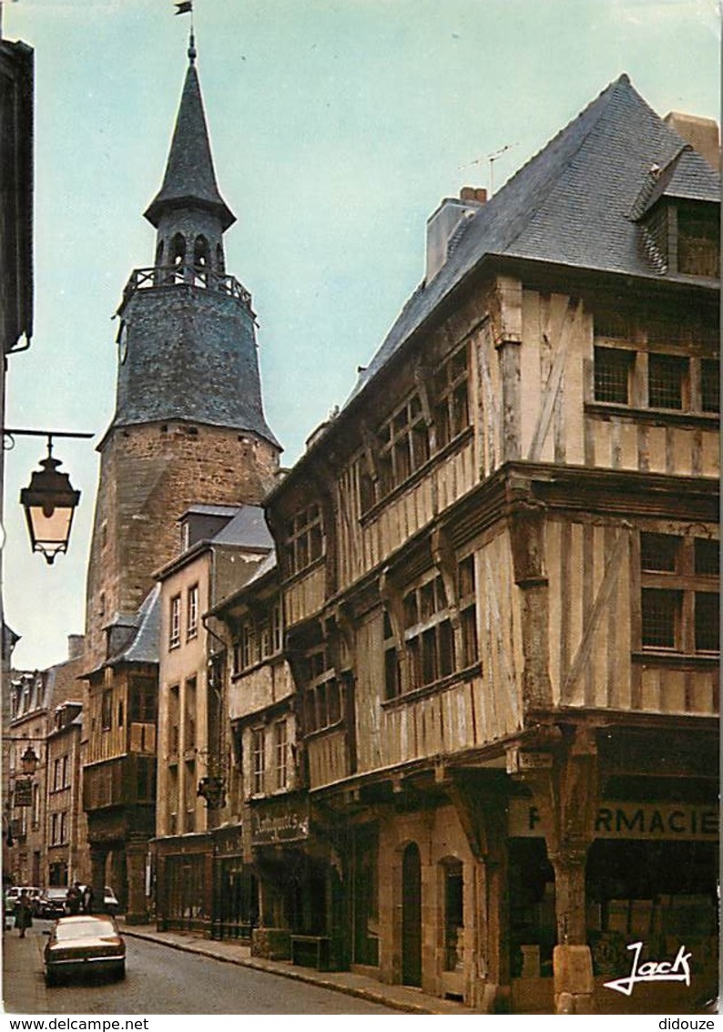 22 - Dinan - La Rue De L'horloge Et Ses Maisons à Colombages - Automobiles - Voir Scans Recto-Verso - Dinan