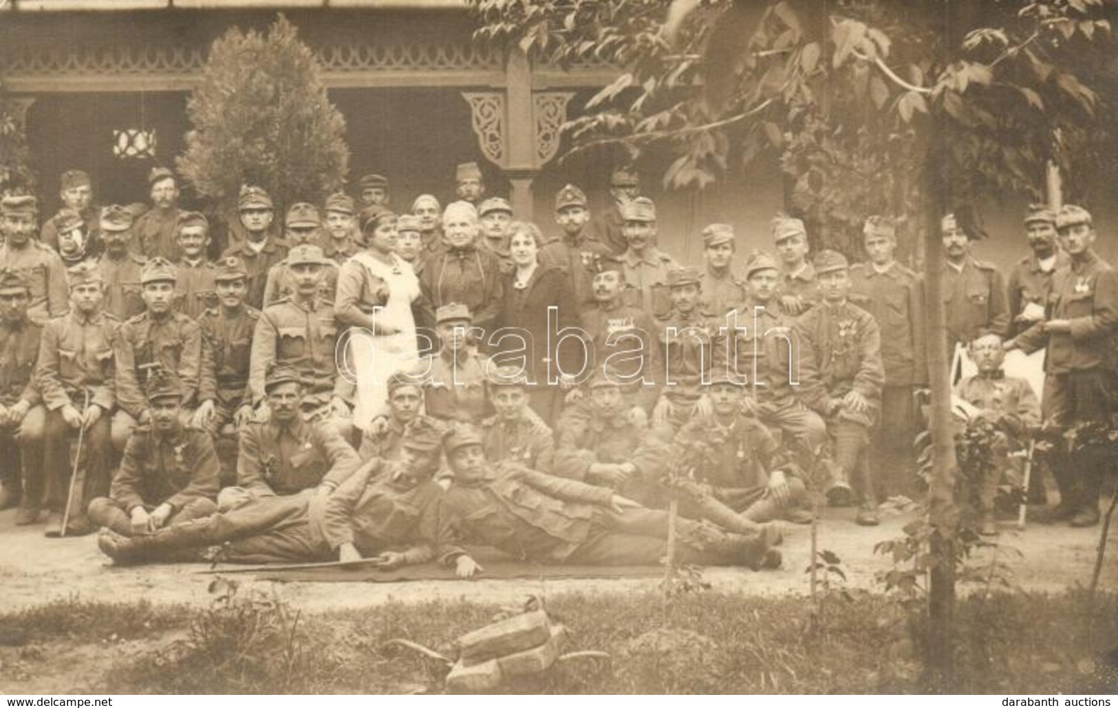 ** T2/T3 Első Világháborús Osztrák-magyar Katonák Csoportképe / WWI Austro-Hungarian Soldiers Group Photo (kopott Sarkak - Non Classificati