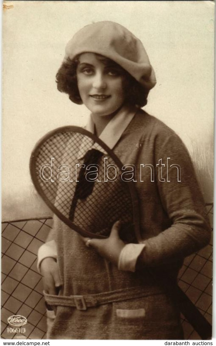** T2 Lady With Tennis Racket. Weco 10661/3. - Zonder Classificatie