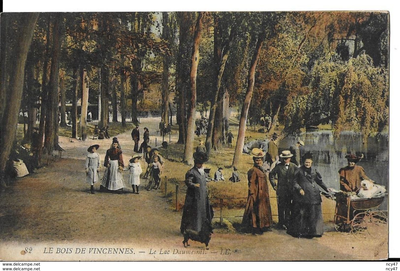 CPA (75) PARIS.  Le Bois De Vincennes, Le Lac Daumesnil, Animé, Landau Ancien. ..I 621 - Parcs, Jardins