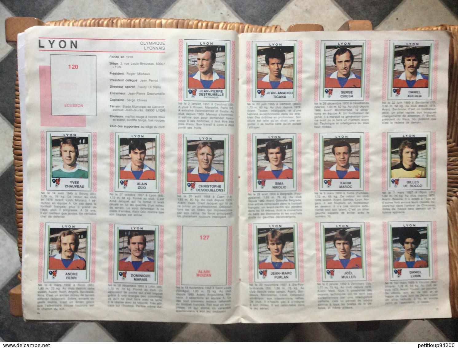 ALBUM PANINI FOOTBALL 81  Division 1 Division 2