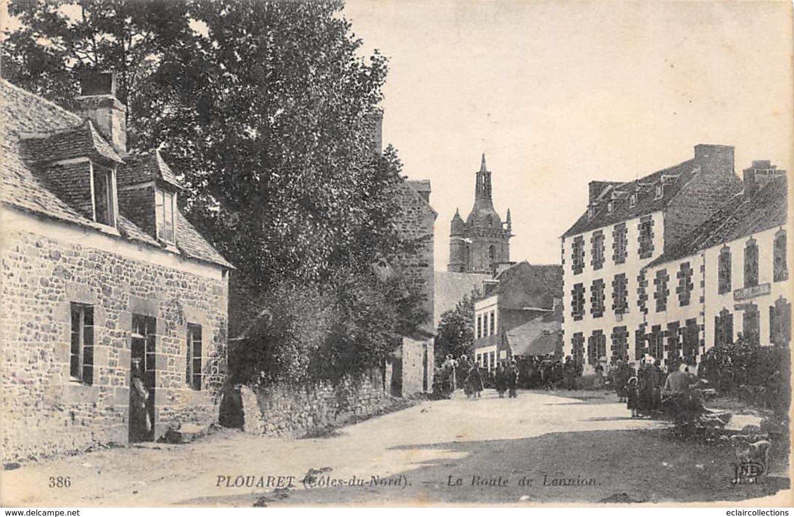 Plouaret      22          La Route De Lannion. Marché     (voir Scan) - Plouaret