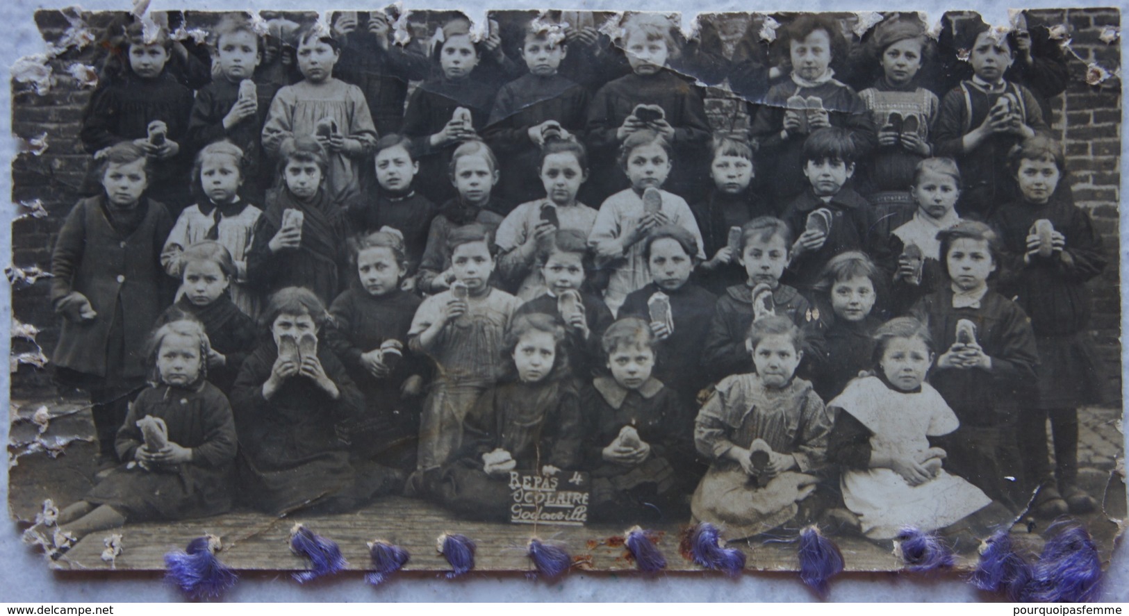 Photo GODARVILLE Trazegnies Classe De Fille Ecole Primaire Repas Scolaire Pre 1914 Hainaut - Lieux