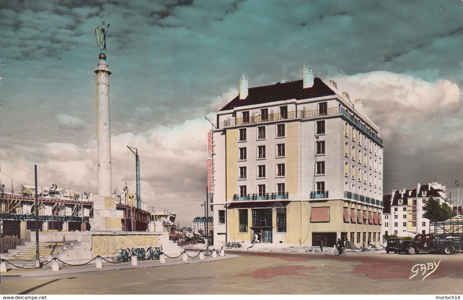 CAEN : Place Foch N°4 - Caen