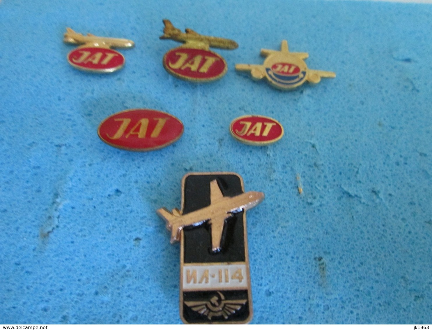 FIVE BADGES „JAT“ AND „IL 114“ - Airplanes