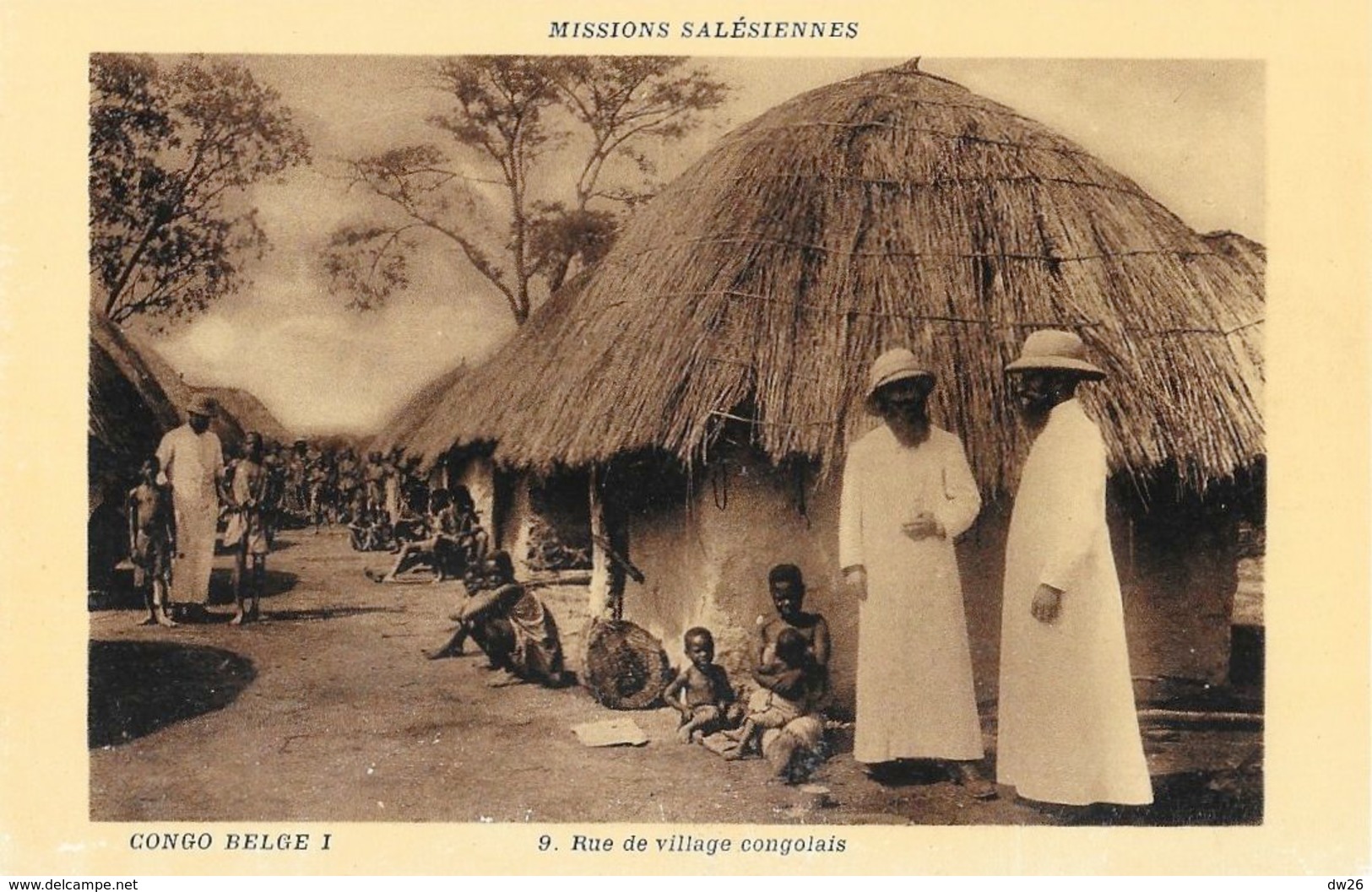 Missions: Salésiennes - Congo Belge - Rue De Village Congolais, Missionnaires - Carte N° 9 Non Circulée - Missions