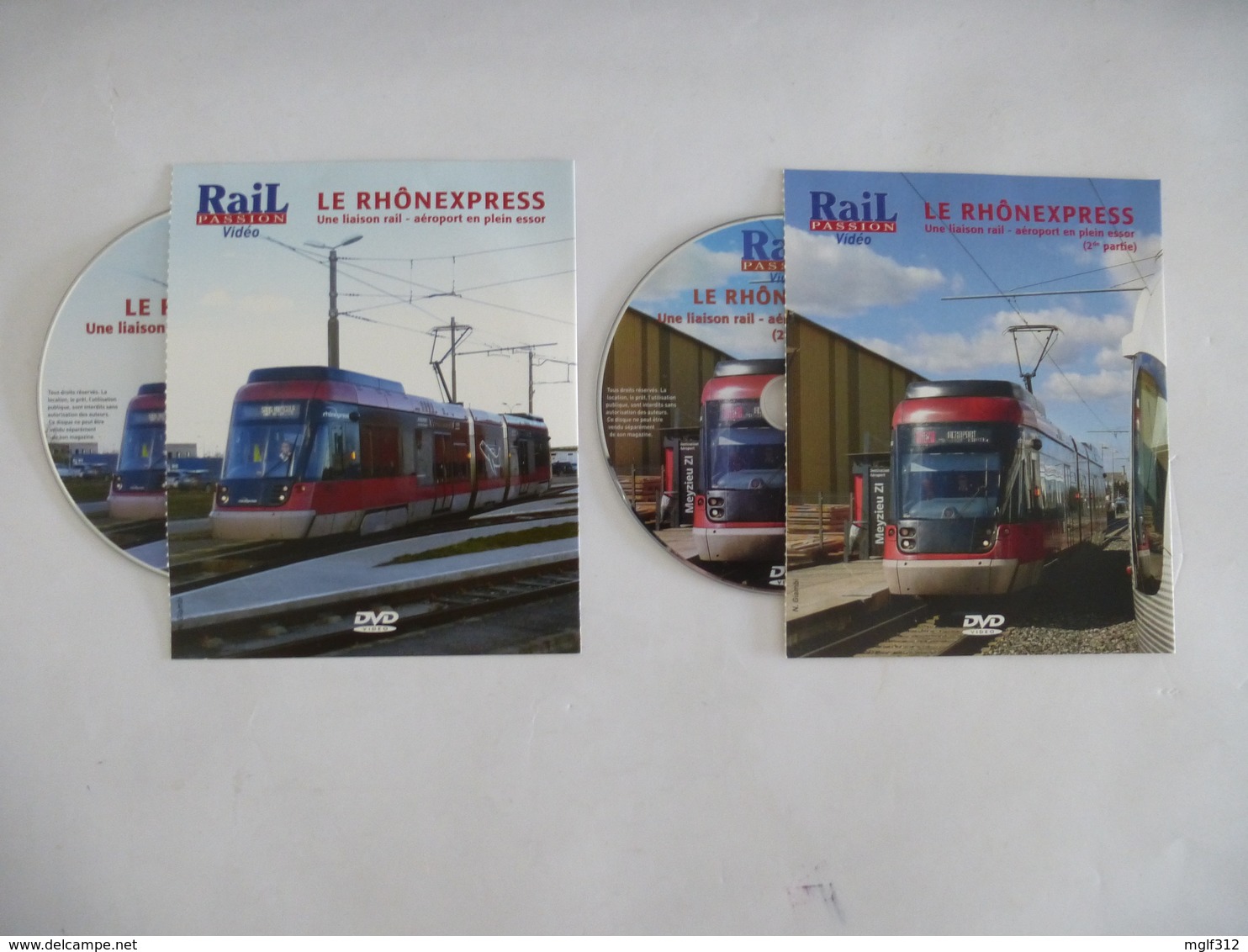 TRAINS FRANCE : LE RHONEXPRESS Liaison Fer GARE DE LYON-PART-DIEU AEROPORT LYON SAINT-EXUPERY - Lot De 2 DVD - Documentaires