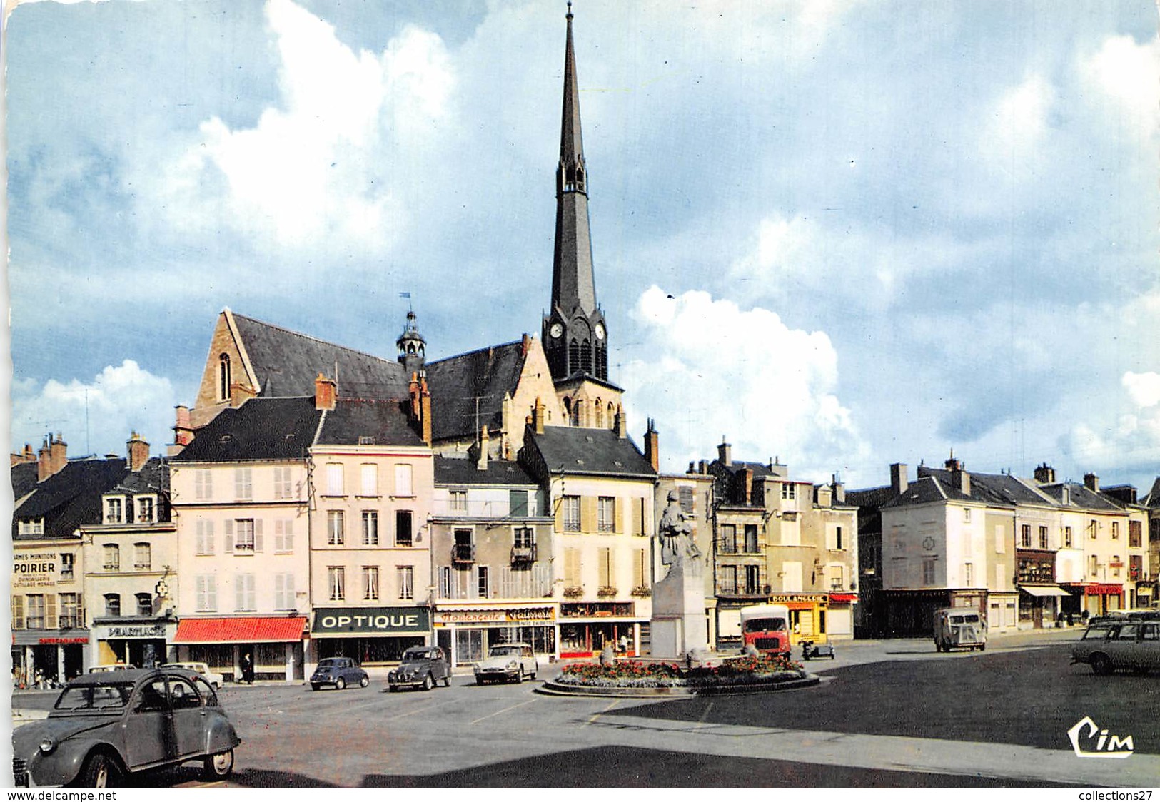 45-PITHIVIERS- PLACE DU MARTROI - Pithiviers