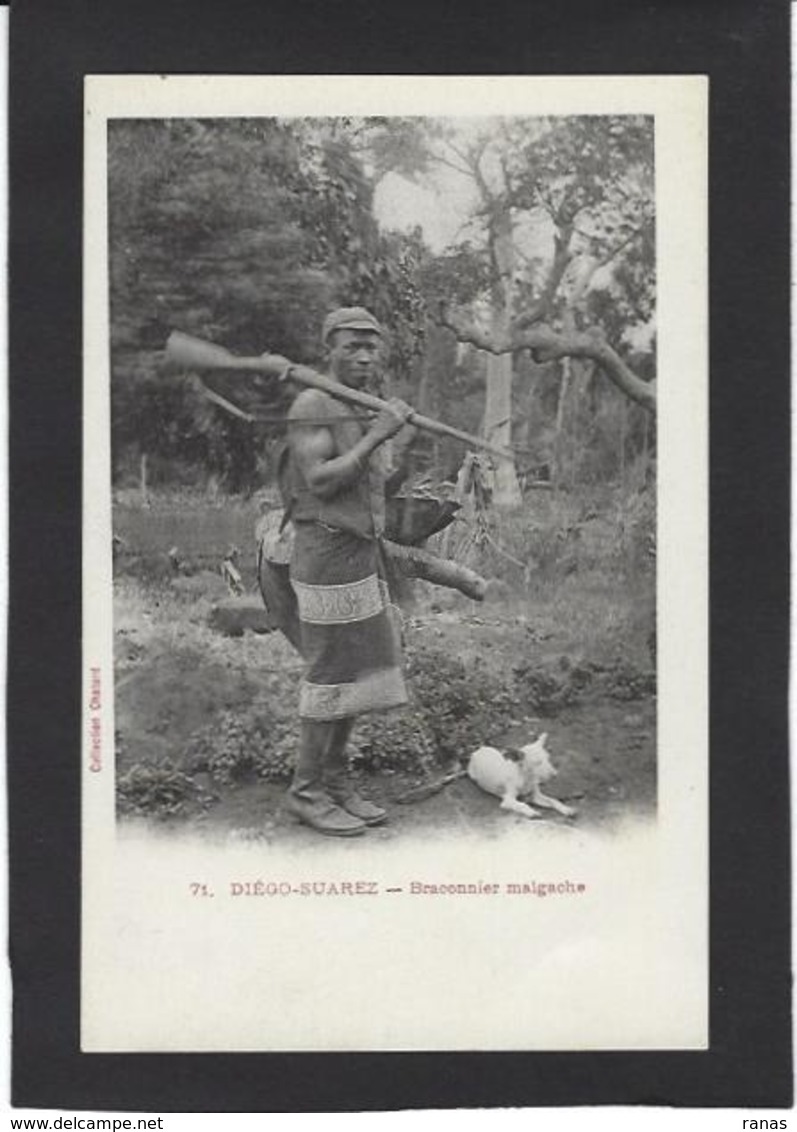 CPA Madagascar Afrique Noire Braconnier Chasse Chasseur Non Circulé - Madagaskar