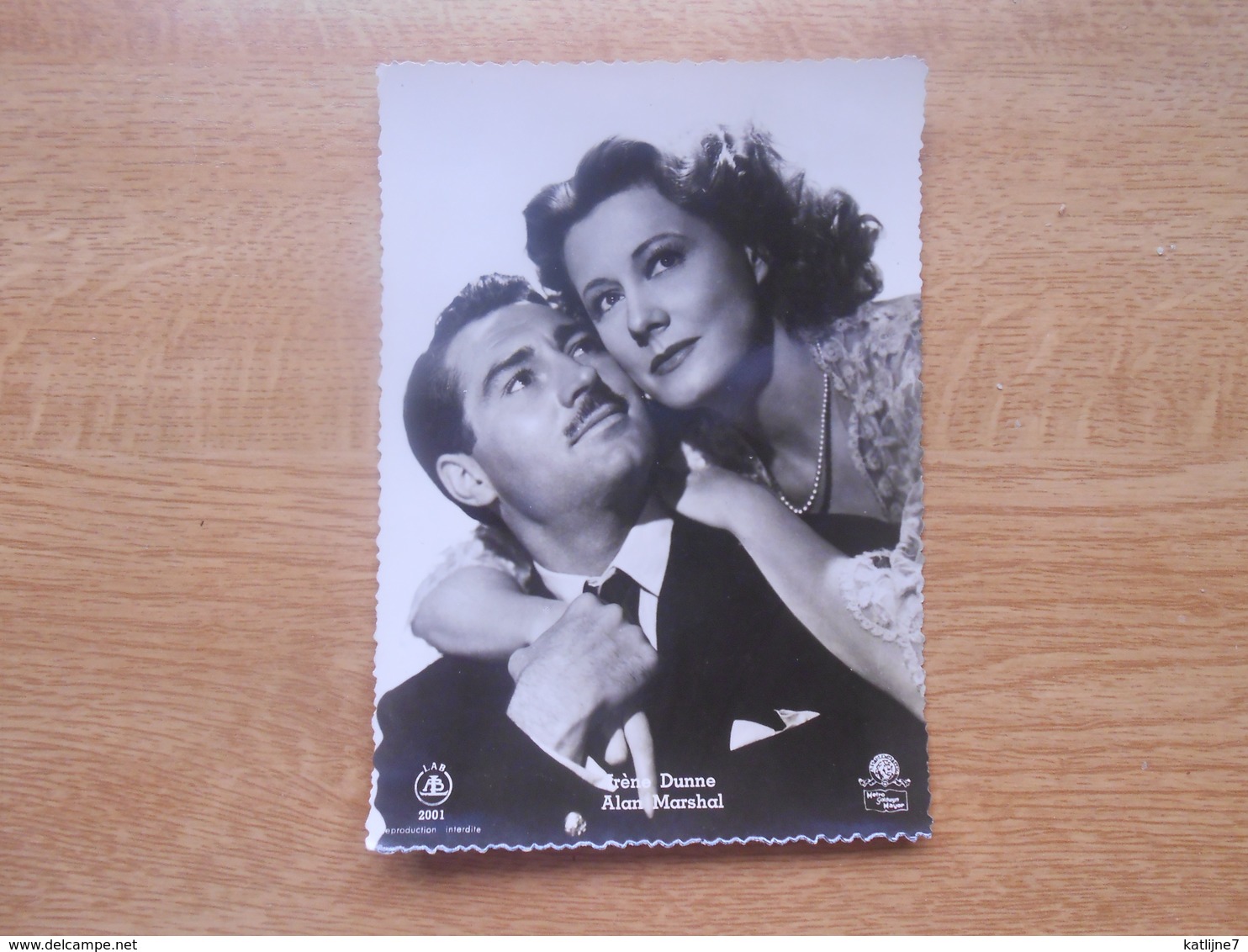 Carte Postale  10,5 X 14,5 Cm  Filmster Exclusiviteit L.A.B  Irène Dunne En Alan Marshal In "Blanches Falaises De Douvre - Artisti