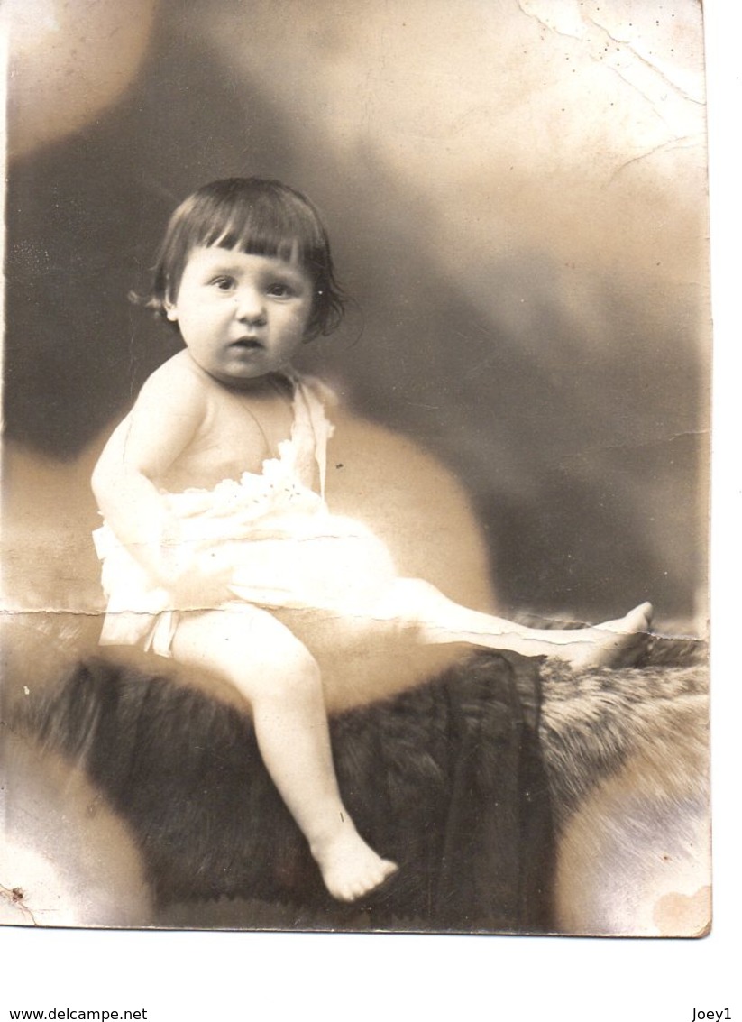 Photo Petit Enfant Format 11/8 - Anonyme Personen