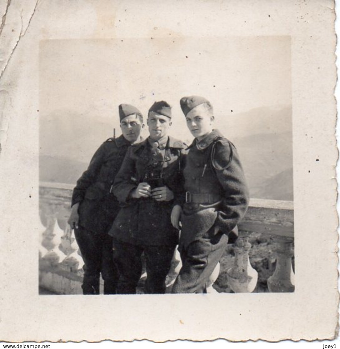 Photo Début Mai 1942,Lourdes. - Krieg, Militär