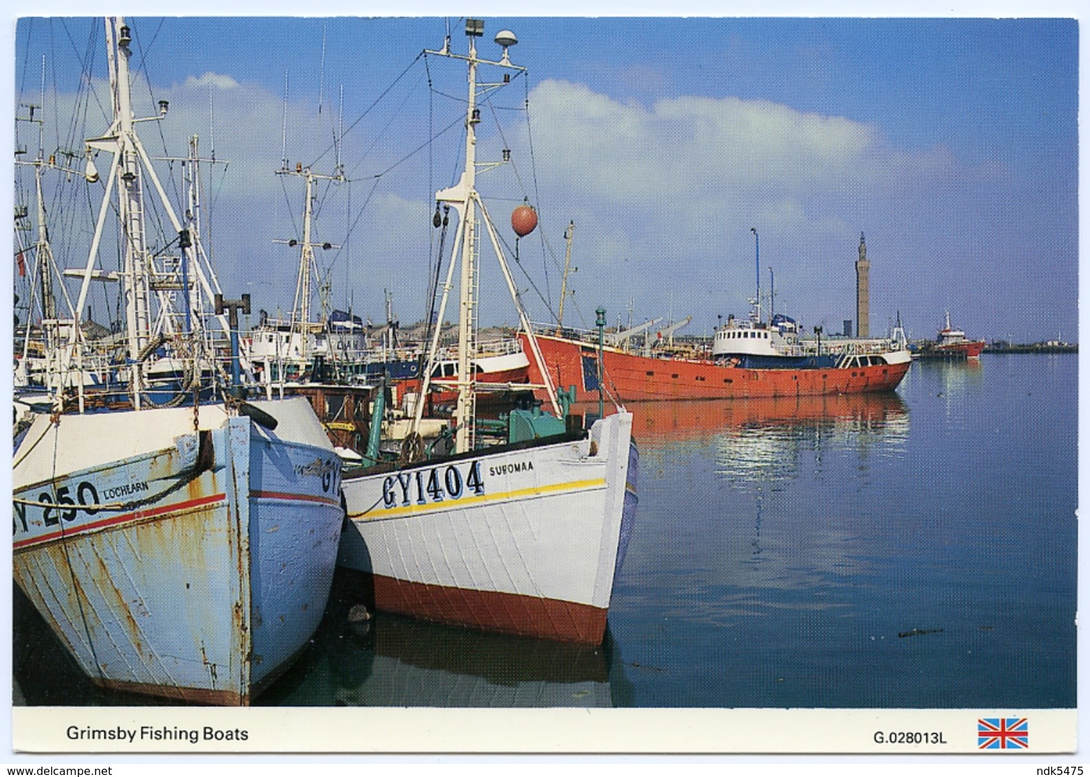 ENGLAND : GRIMSBY FISHING BOATS (10 X 15cms Approx.) - Fishing Boats