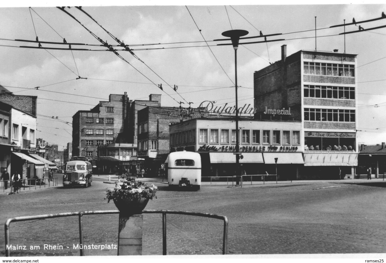 (112)  CPA  Mainz  Am Rhein  Munsterplatz - Mainz