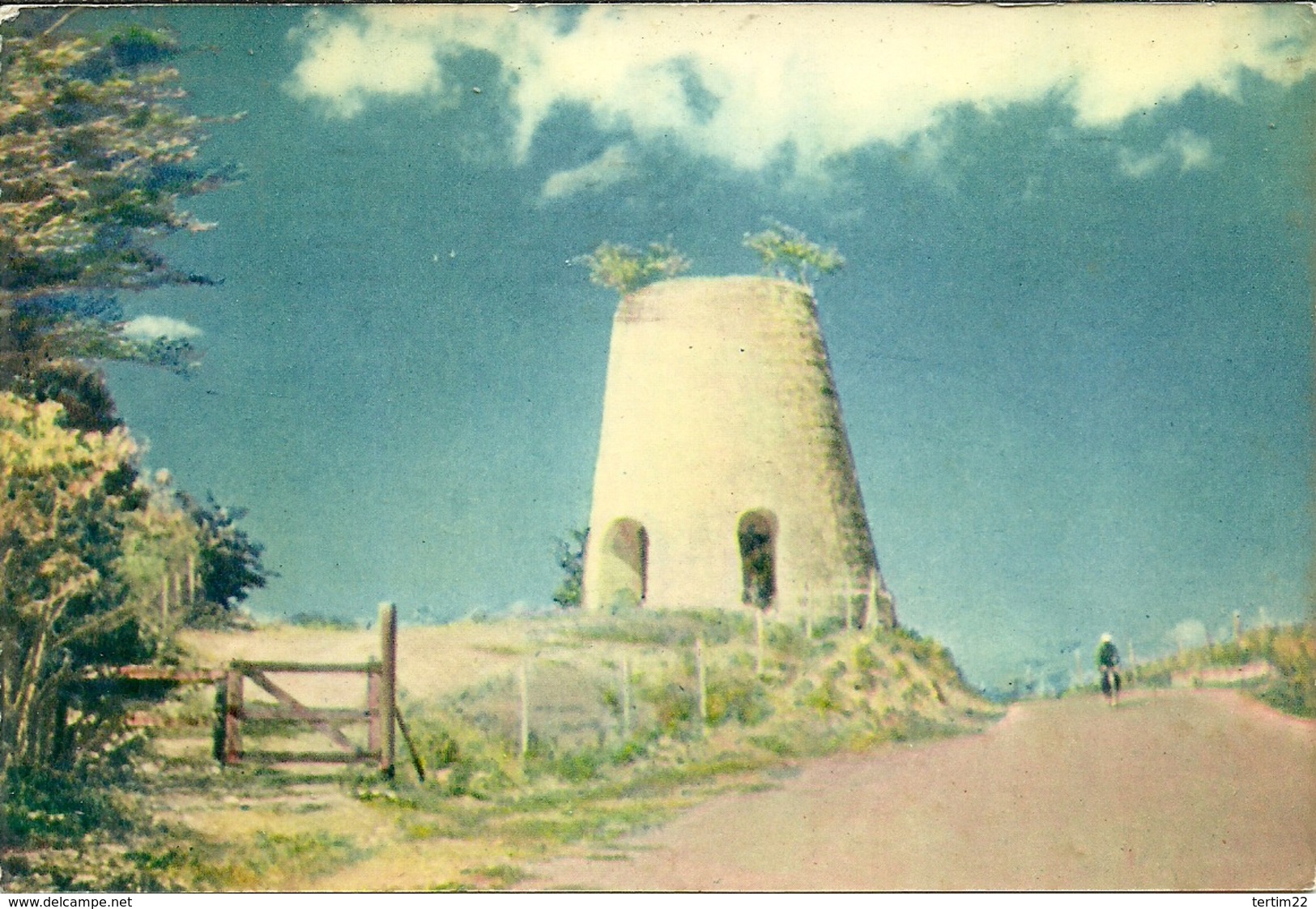 ( ANTILLES Anglaises )( CARAIBES ) ( ANTIGUA ) ANCIENT WINDMILL ) - Antigua E Barbuda