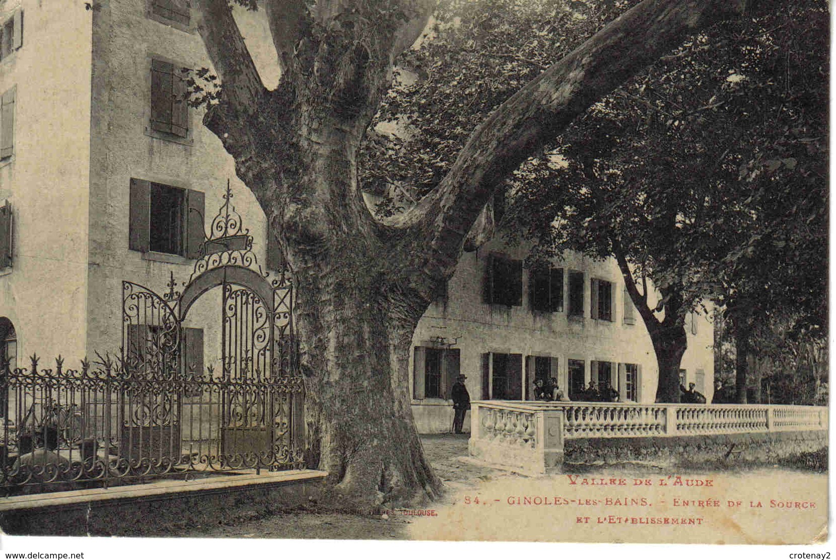 11 GINOLES Les Bains Vers Quillan Vallée De L'Aude N°84 De Labouche En 1916 Entrée De La Source Et L'Etablissement - Autres & Non Classés