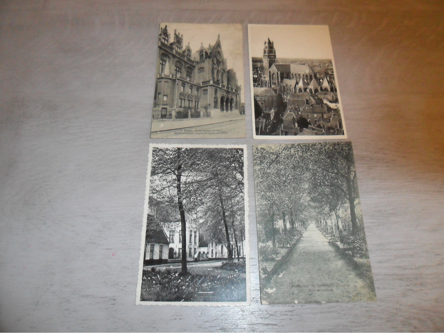 Beau lot de 60 cartes postales de Belgique  Bruges      Mooi lot van 60 postkaarten van België  Brugge - 60 scans