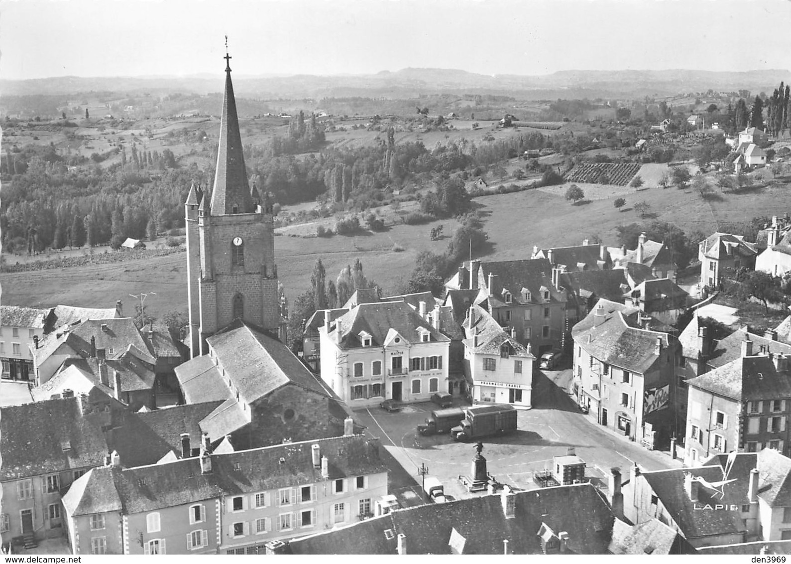 DONZENAC - L'Eglise Saint-Martin - Place De La Mairie - Autres & Non Classés