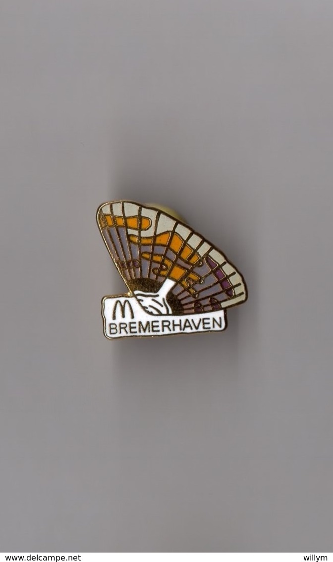 Pin's McDonald's / Mac Donald's (faune Allemagne) Bremerhaven - McDonald's