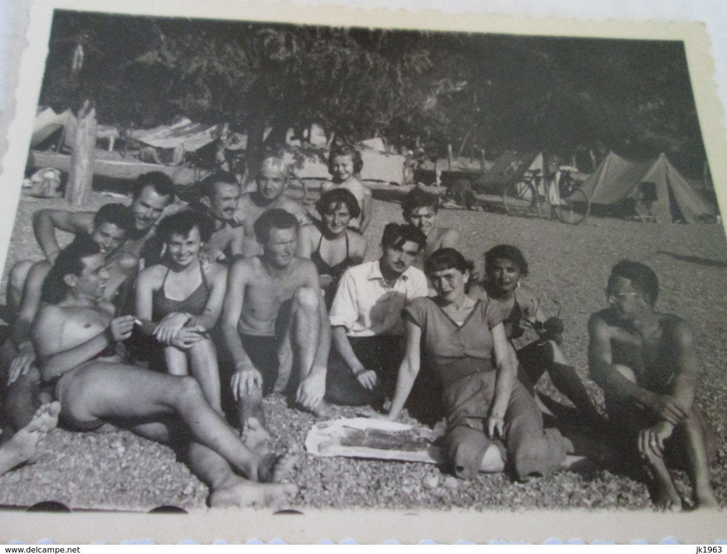 OLD PHOTO 1952, COMPANY ON THE BEACH, OHRID LAKE - Personnes Anonymes