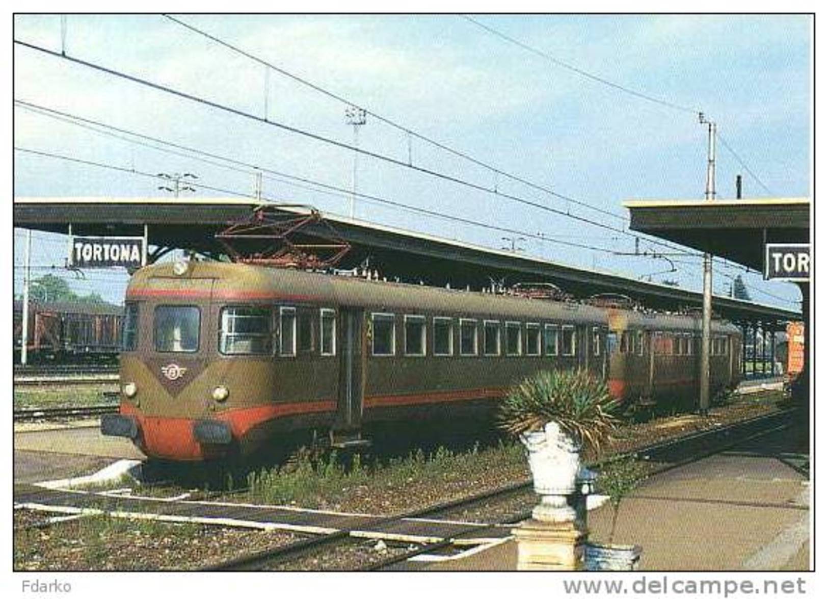 TCS 05/05 FS Treno ALn 540.028 Stazione Tortona Locomotive Rairoad Treain Railweys Treni - Estaciones Con Trenes