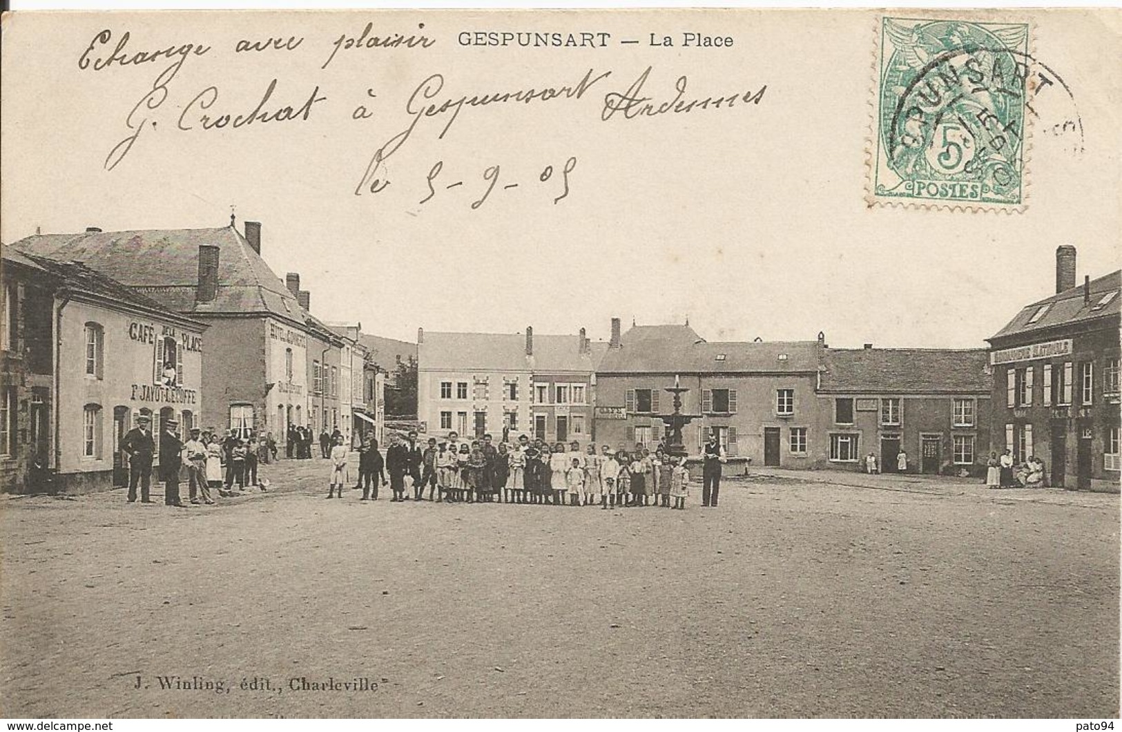 GESPUNSART  ( Ardennes )  -  LA  PLACE  /  Gendarmerie Nationale,  Café De La Place Jayot Lecoffe,  Hôtel Du Commerce - Autres & Non Classés