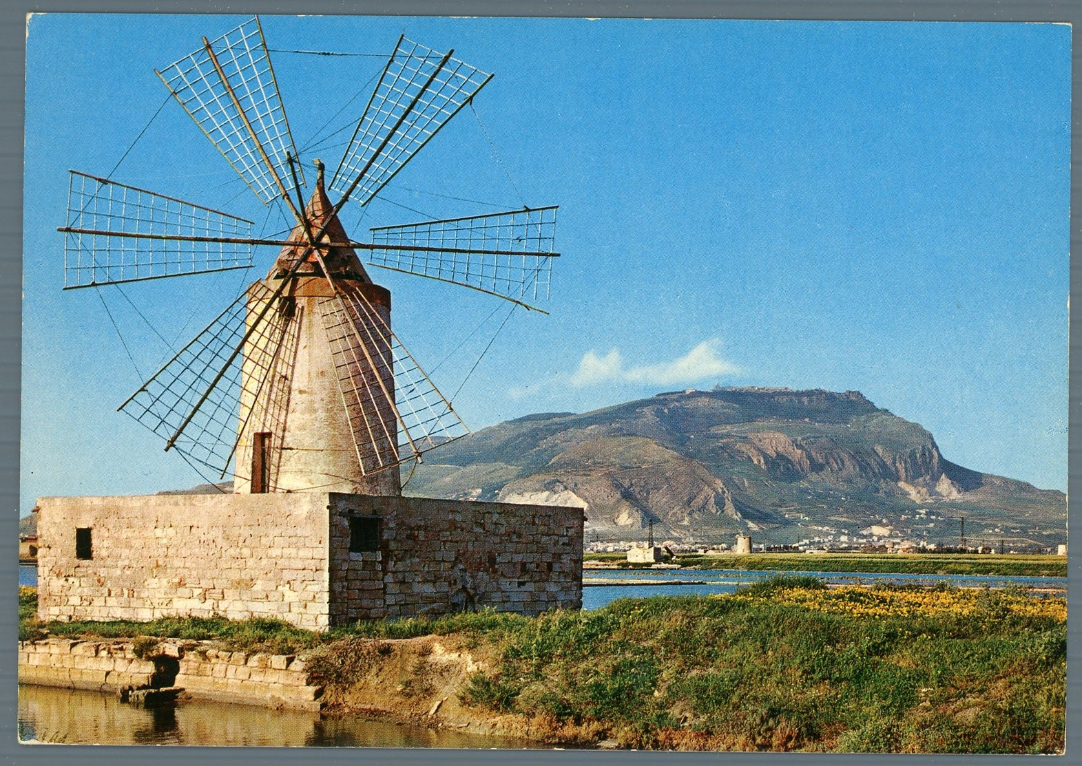 °°° Cartolina N.93 Trapani Mulino A Vento Con Monte Erice Nuova °°° - Trapani