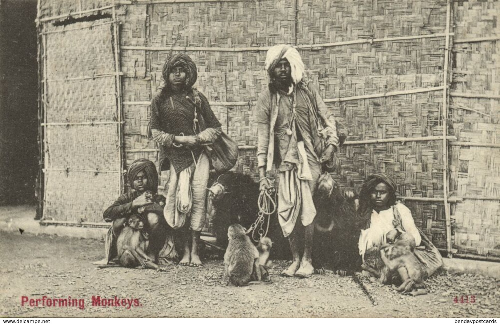 India, Native Jugglers Juggling Bear Tamer, Performing Monkeys And Bears (1910s) - India