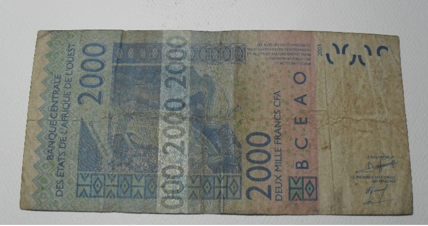 2003 - Afrique De L'Ouest - West Africa - 2000 FRANCS CFA - 09147497756 B (Bénin) - Other - Africa