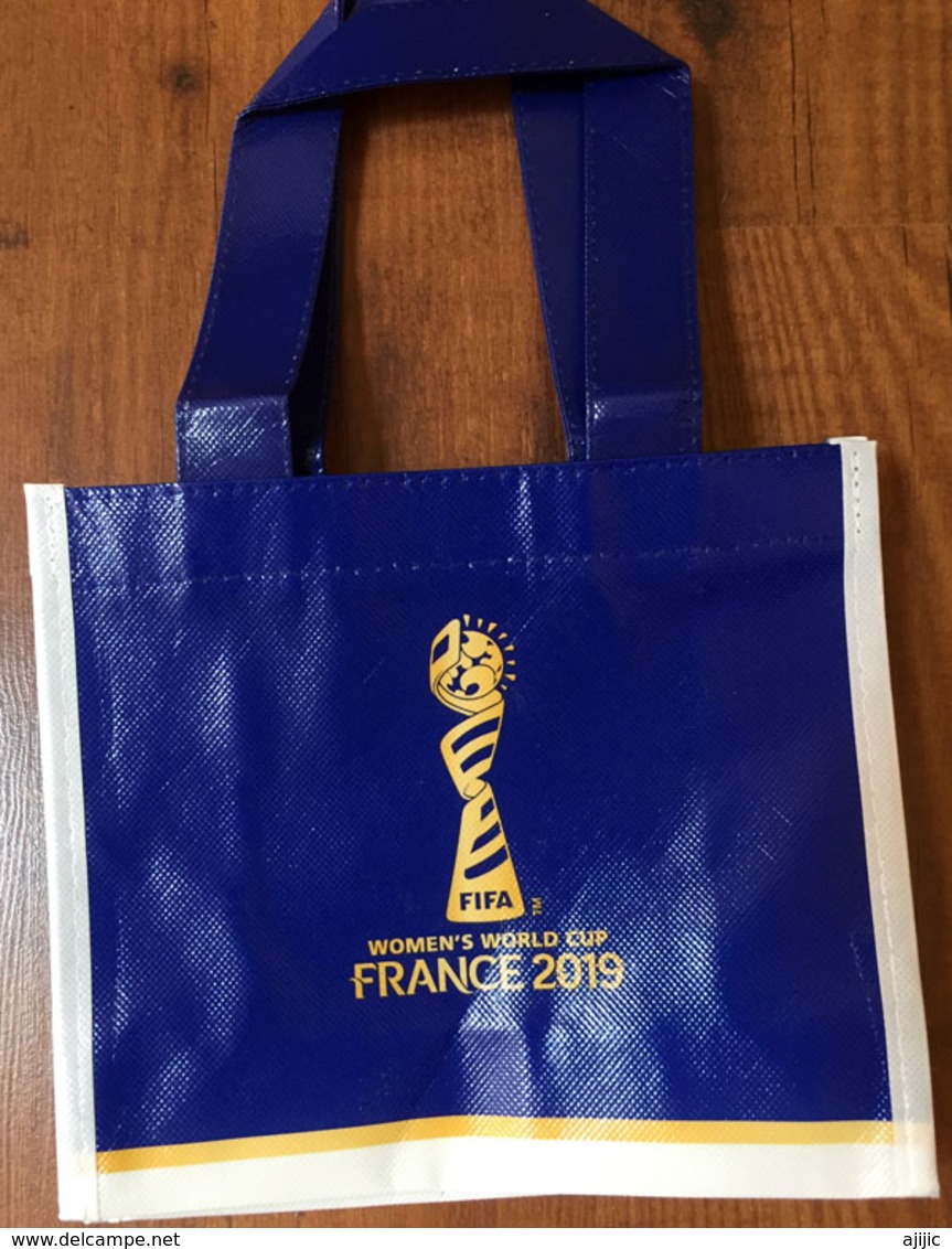 FRANCE 2019 WOMENS WORLD CUP FOOTBALL (Small Bag) Format 22 X 19 Cm. - Obj. 'Souvenir De'