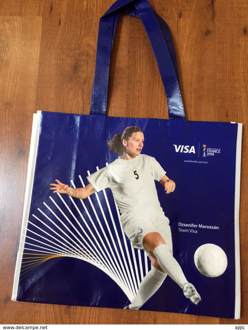 FRANCE 2019 WOMENS WORLD CUP FOOTBALL (Grand Sac) Format 42x38cm. (Eugenie Le Sommer & Dzsenifer Marozsan) Etat Neuf - Obj. 'Remember Of'