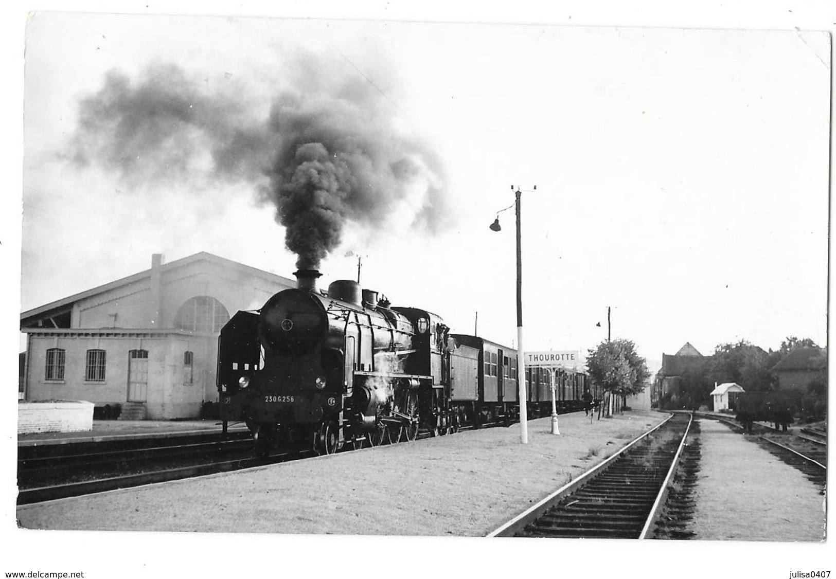 THOUROTTE (60)   Photographie Format Cpa Train Locomotive En Gare Beau Plan Vers 1950/60 - Thourotte