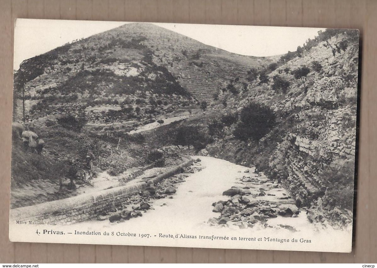 CPA 07 - PRIVAS - Inondation Du 8 Octobre 1907 - Route D'Alissas Transformée En Torrent Et Montagne Du Gras CATASTROPHE - Privas