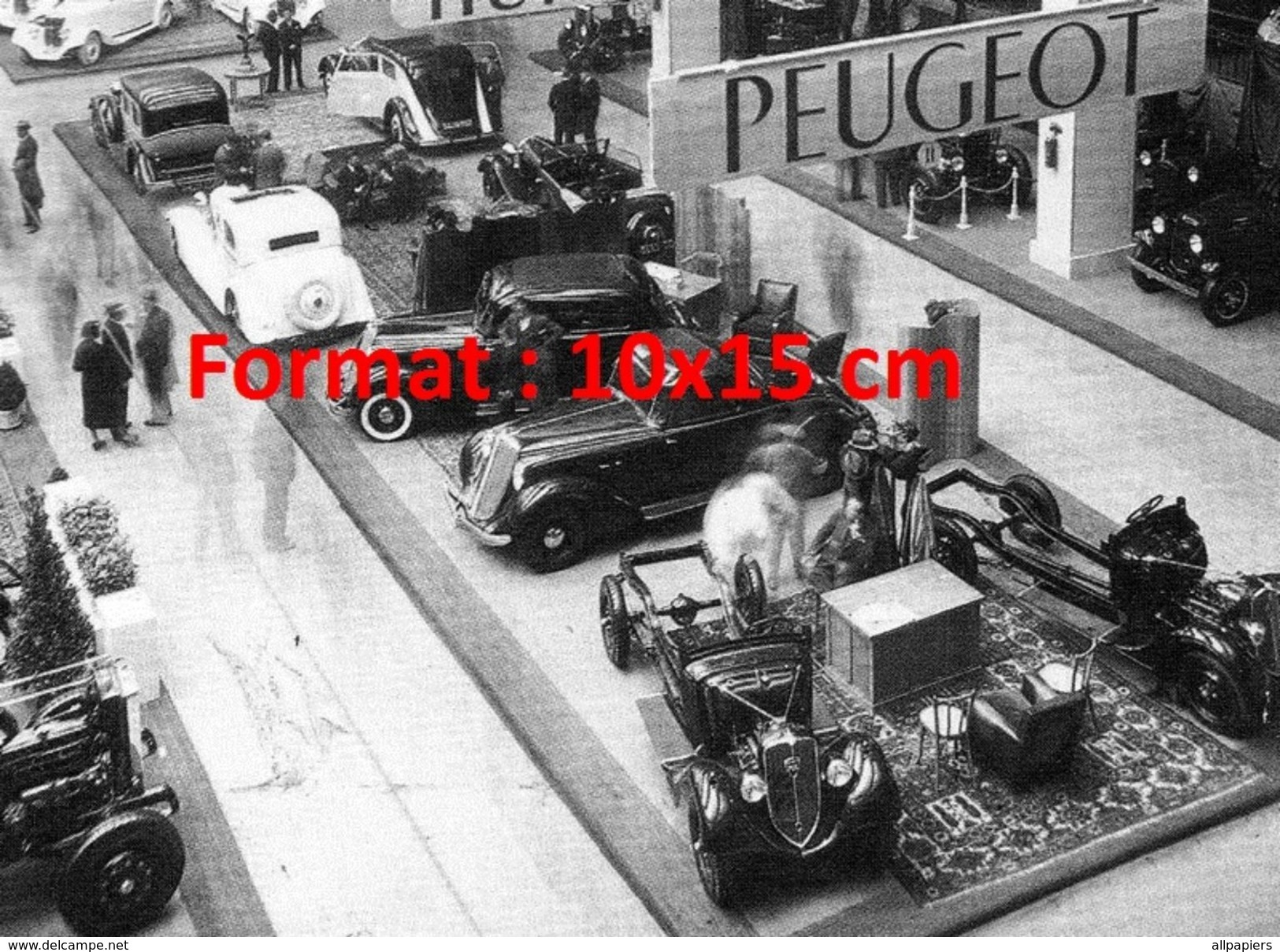 Reproduction D'une Photographie Ancienne Du Grand Stand Peugeot Au Salon De L'automobile De Paris En 1934 - Altri & Non Classificati