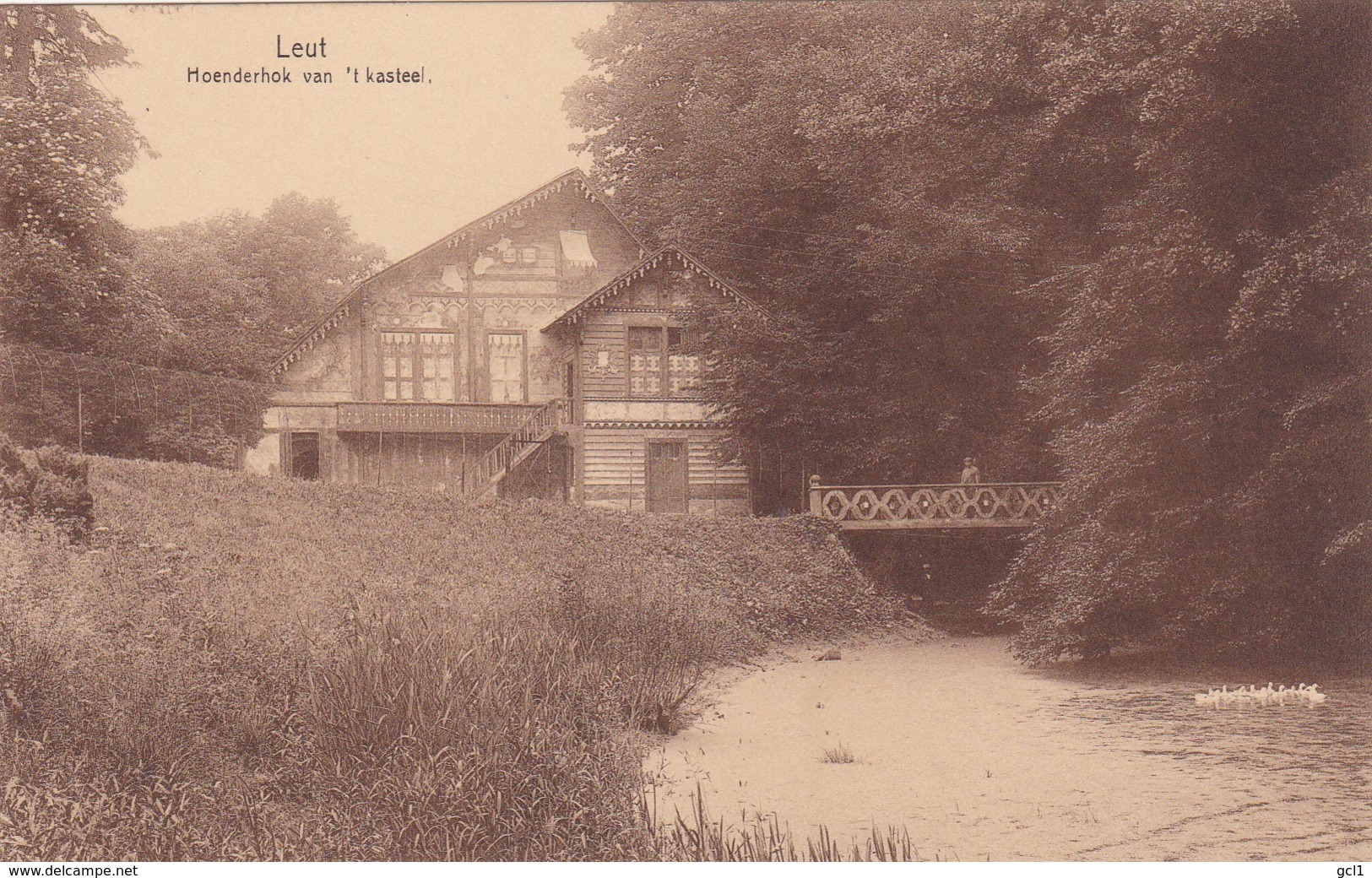 Leut - Hoenderhok Van 't Kasteel - Maasmechelen