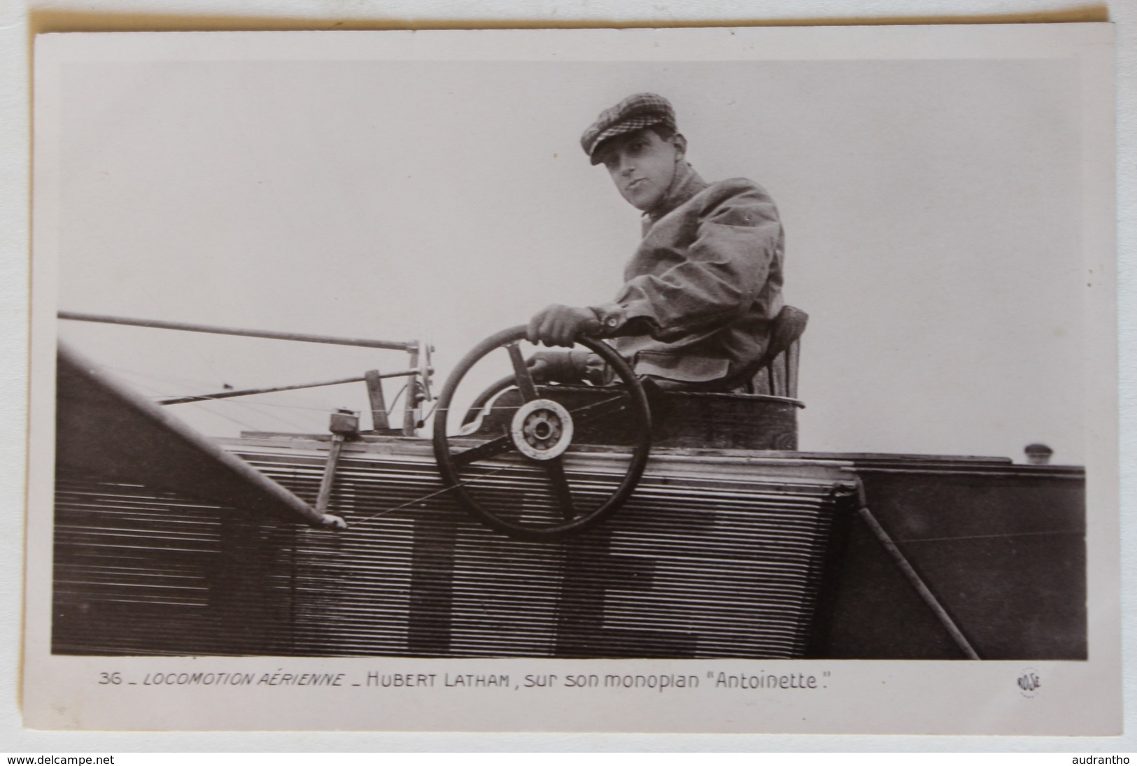 CPA Qualité Photo Aviateur Hubert Latham Sur Son Monoplan Antoinette Locomotion Aérienne Aviation Avion - Aviateurs